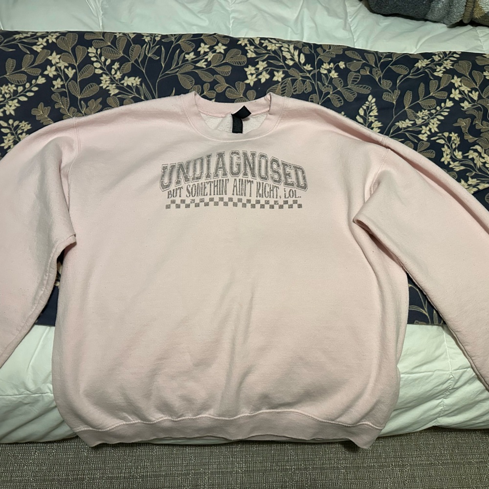 Gildan Soft Pink Fleece Sweatshirt